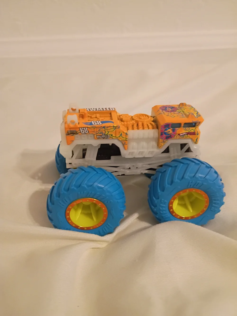 Hot Wheels Monster 5 Alarm Fire Truck Diecast Car Jam